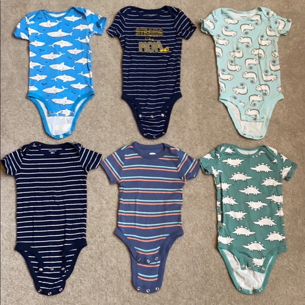 Carter’s 18 month onesies (6 pack)